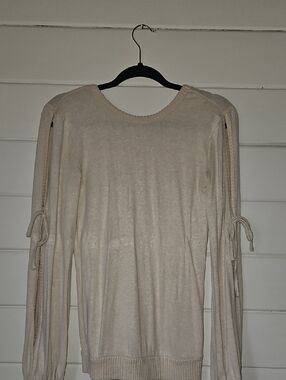 Maurices Cream Knit Sweater with Open Tie Detailed Sleeves (XS)